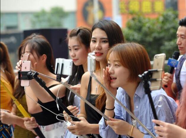 “網紅”也遇討薪難 500名直播主播被欠薪