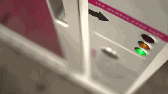 這個智能狗窩能有償“看狗” 再不怕出門丟狗