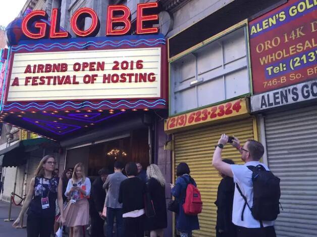 一直被視為酒店業(yè)威脅的Airbnb，它的野心可不止于此