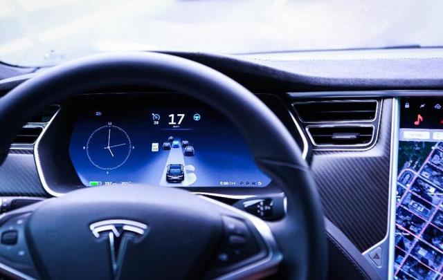 特斯拉專屬應(yīng)用是雙刃劍：被黑客盯汽車容易失竊