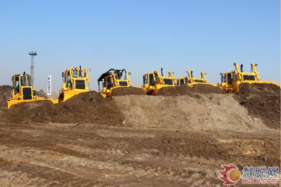 全球同見(jiàn)證 柳工銳斯塔(DRESSTA)全系列產(chǎn)品秀