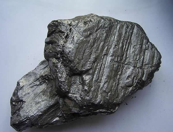 阿左旗境內(nèi)發(fā)現(xiàn)罕見石墨礦 已探明儲(chǔ)量12893.1萬噸