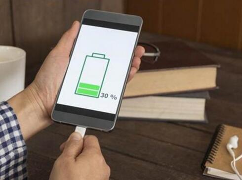 淘汰充電器有望 科學(xué)家研發(fā)出無電池手機(jī)