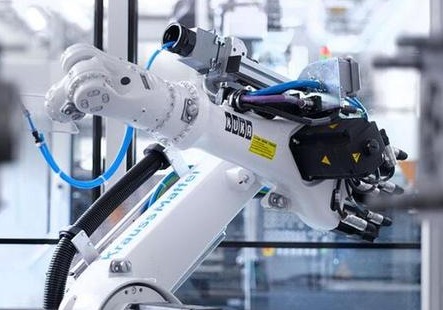 2017年我國機(jī)器人產(chǎn)業(yè)規(guī)模將達(dá)62.8億美元