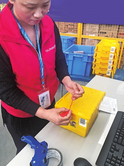 阿里、京東、 蘇寧、美團：互聯(lián)網(wǎng)巨頭為何爭相貼上“綠色標(biāo)簽”？