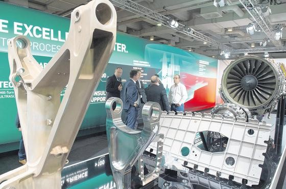 機(jī)床制造商們?cè)谳p量化領(lǐng)域開(kāi)辟了一條新道路