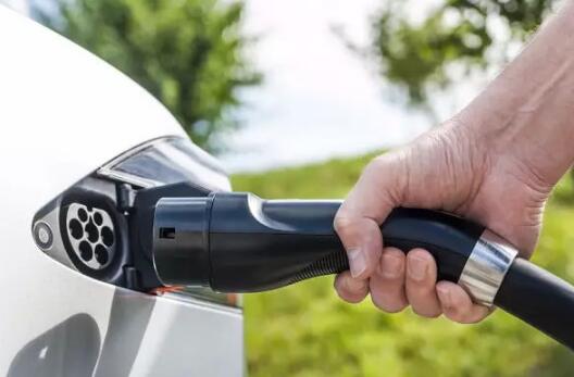 美大學(xué)最新研究成果：電動(dòng)車(chē)成本還不到燃油車(chē)一半