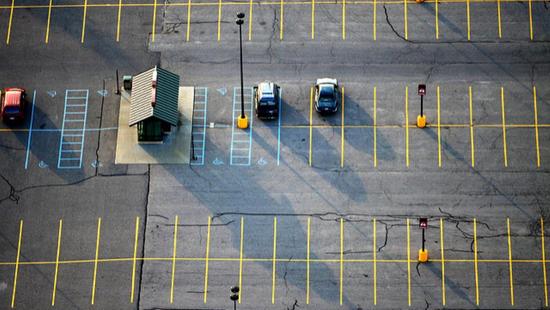 無人駕駛共享汽車到來 未來十年停車場將大部分被拆除